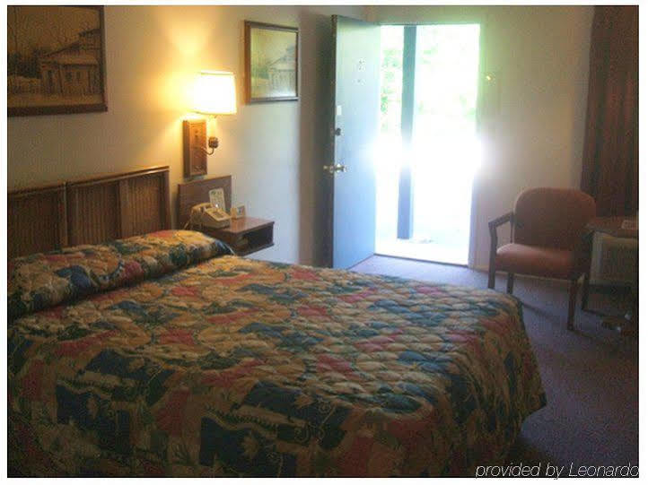 Scottish Inns Motel - Osage Beach Room photo